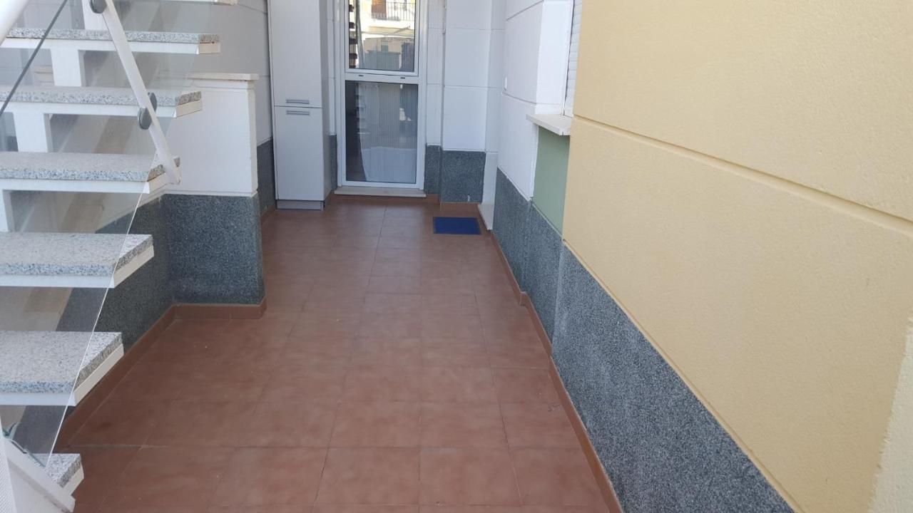 Apartamento En Vera A 300 M De La Playa, Con Patio Y Salida Directa A Calle Exterior photo