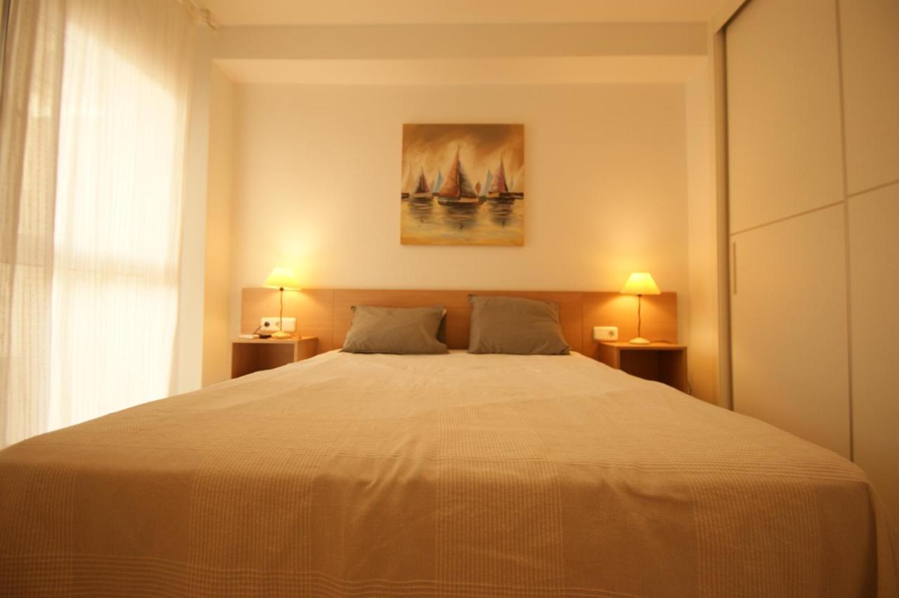 Apartamento En Vera A 300 M De La Playa, Con Patio Y Salida Directa A Calle Exterior photo